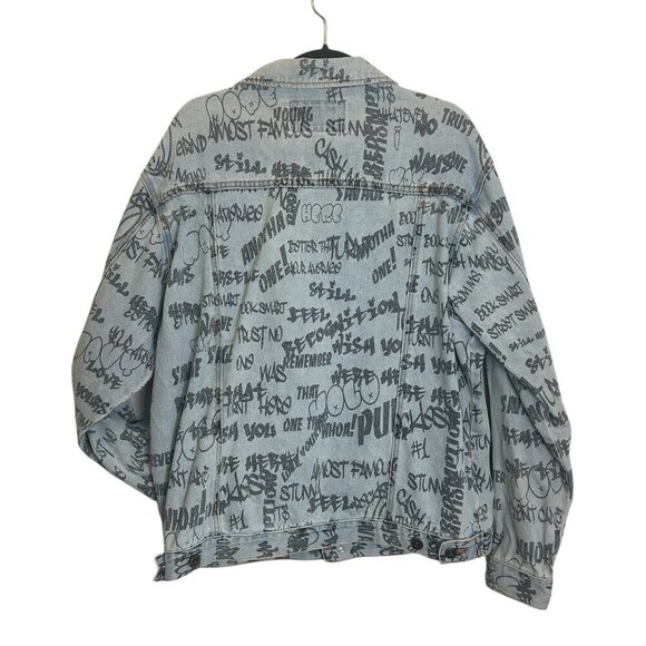 Forever 21 Mens Jean Jacket Graffiti Scribble Denim Cropped Hip Hop Faded Sz L - Picture 2 of 6